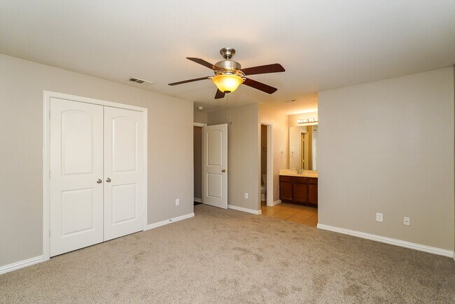 Building Photo - 1237 Camden Yard Dr