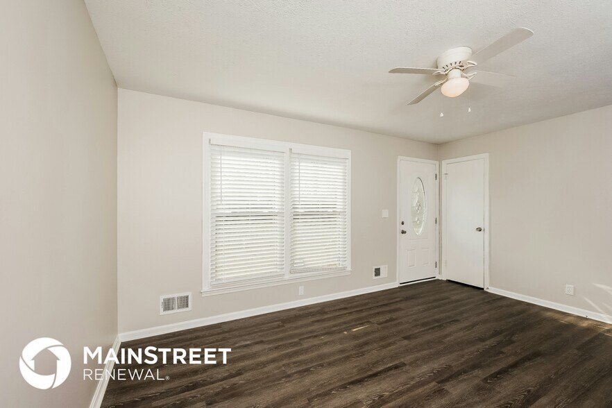 Building Photo - 215 Kim Ct