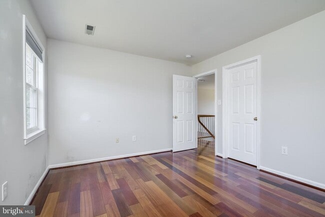 Building Photo - 19900 Belle Chase Dr