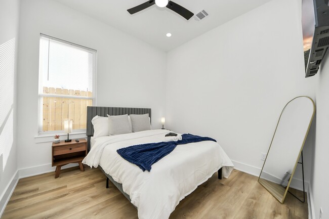 Building Photo - 3909 Maggie St