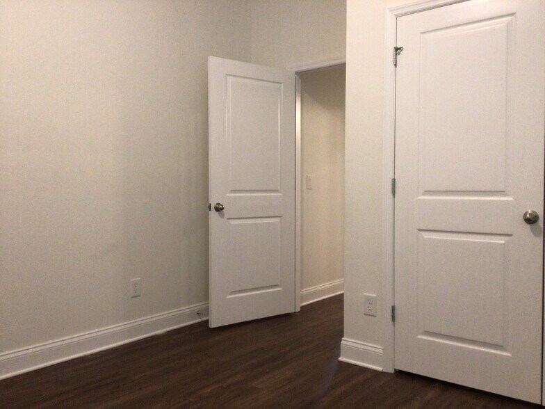 Building Photo - 1415 Celery Palm Cove