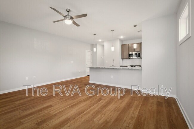 Building Photo - 918 Porter St