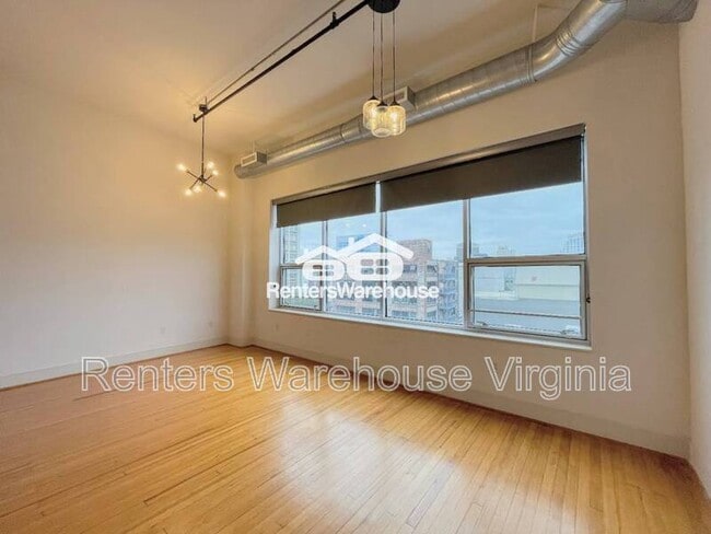 Building Photo - 500 Granby St