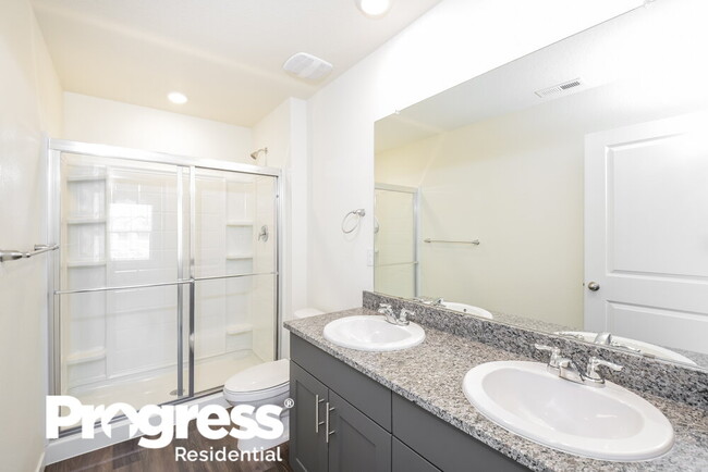 Building Photo - 13438 Oneida Ln