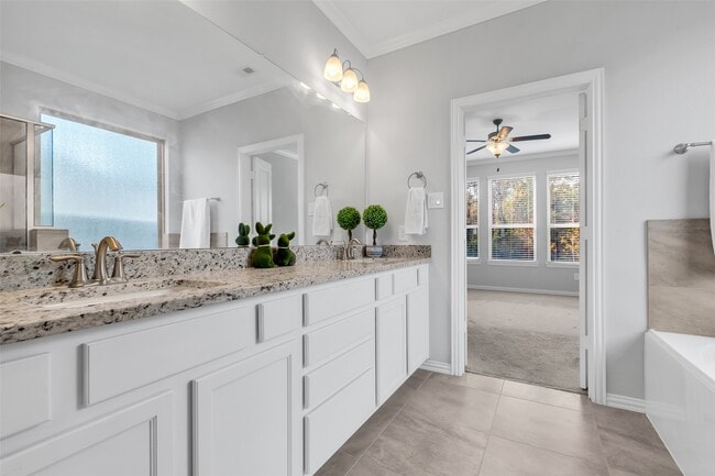 Building Photo - 4718 Misty Ranch Dr