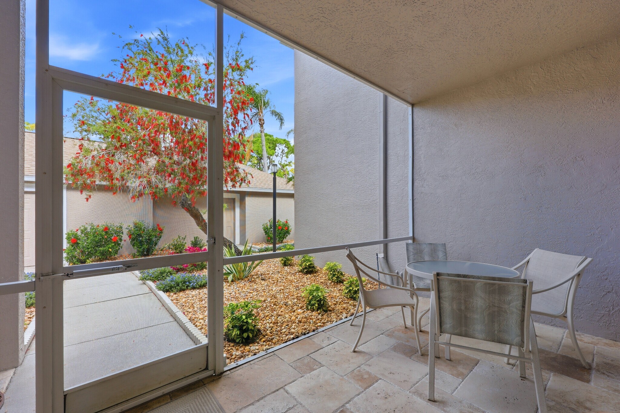 Building Photo - 8951 Veranda Way