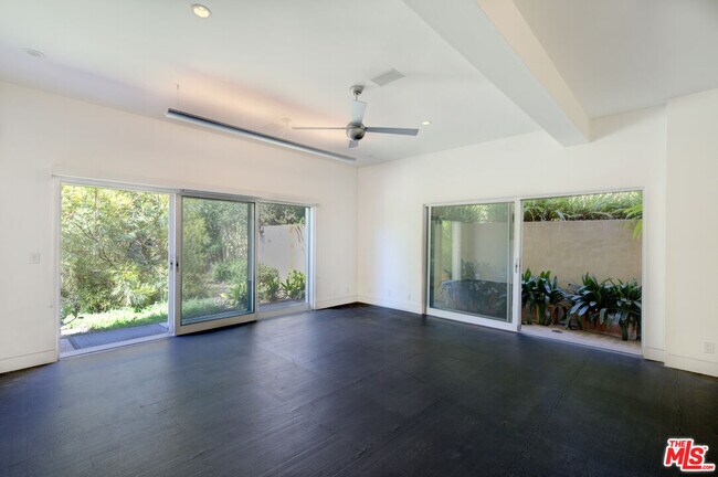 Building Photo - 6000 Philip Ave