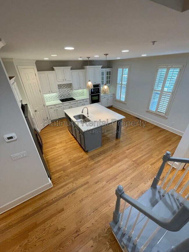 Building Photo - 1875 Adagio Dr