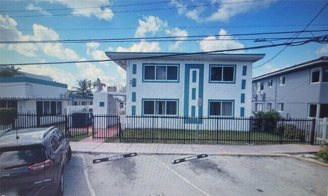 Primary Photo - 2101 Calais Dr