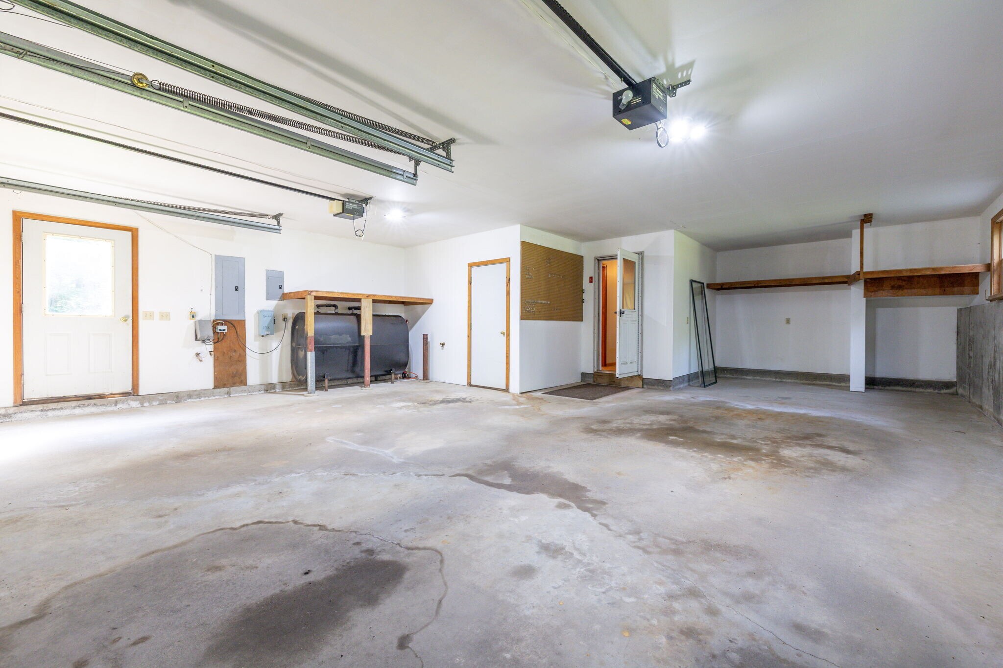 Building Photo - 84 Eastwood Dr