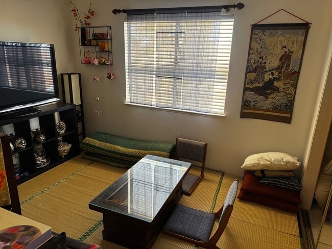 Building Photo - Desert Shores Living. Cul-De-Sac. Downstairs Bed