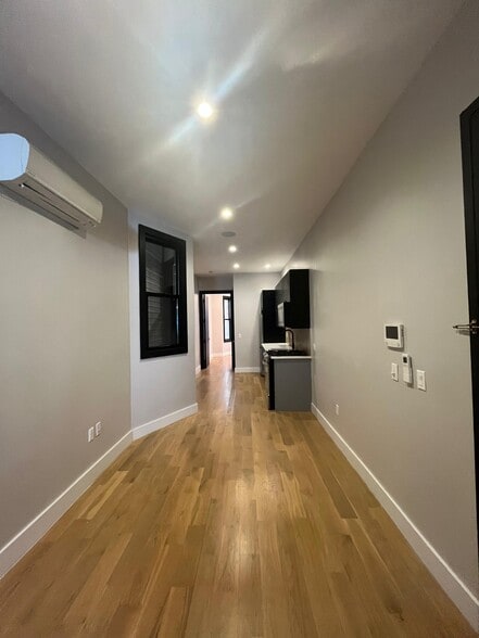 Building Photo - 172 New York Ave