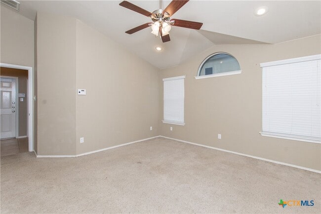 Building Photo - 409 Rowdy Dr