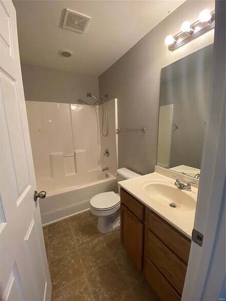 2nd Bath - 15905 Tracker Ln