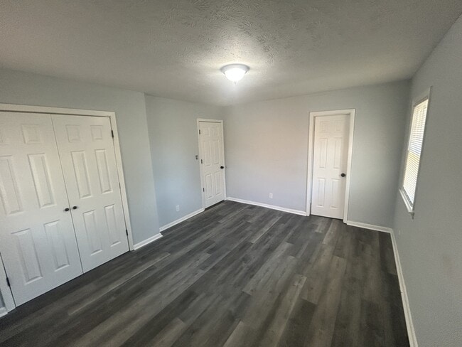 Building Photo - 6311 Glenlea Cir