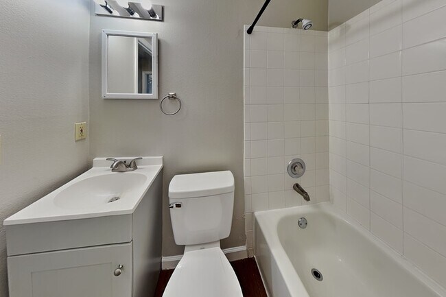 Building Photo - 3178 Phonetia Dr