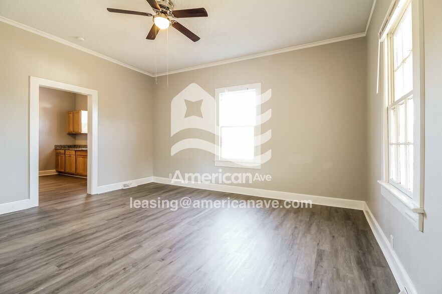 Building Photo - 693 Arlington Rd