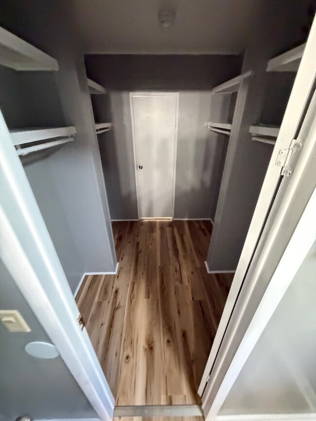 Building Photo - 214 Magnolia Way