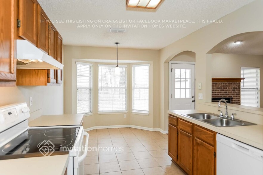 Building Photo - 2752 Apollo Ct