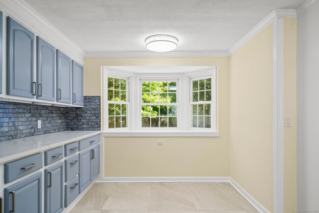 Building Photo - 20 Rosina Rd