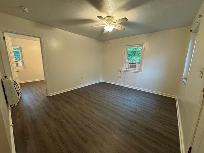 Building Photo - Pensacola - Warrington - 1 Bedroom, 1 Bathroom