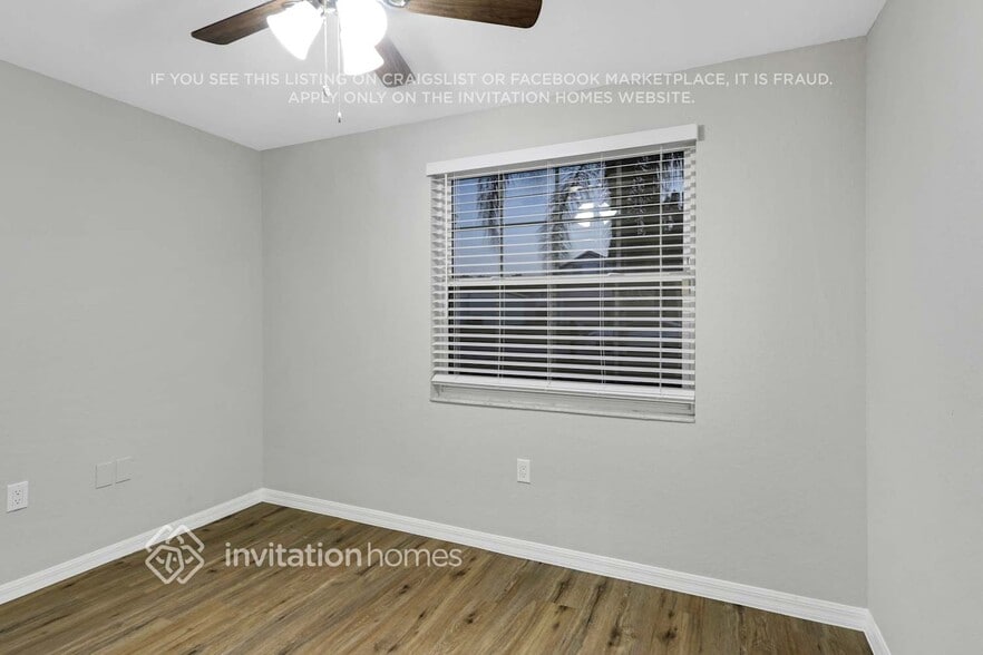 Building Photo - 431 Floridana Dr