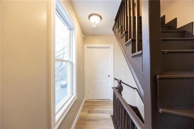 Building Photo - 214 Silver Spring St