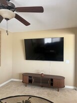 Building Photo - 8418 Lourenco Ln