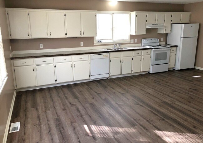 Building Photo - 1420 Choctaw St