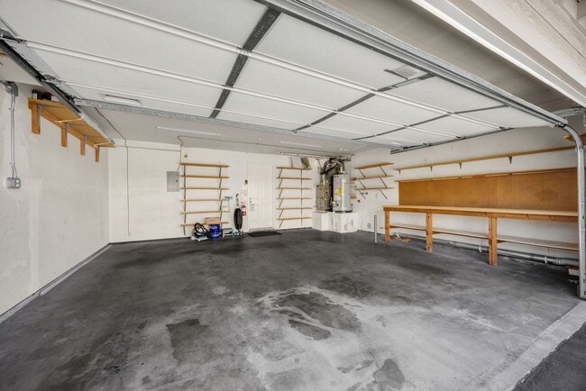 Building Photo - 15746 Tetley St