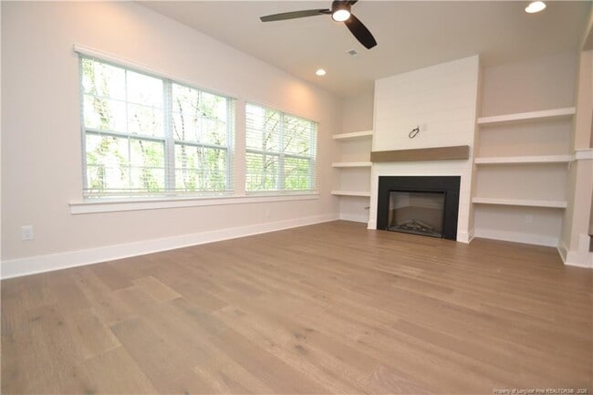 Building Photo - 8535 Marvino Ln