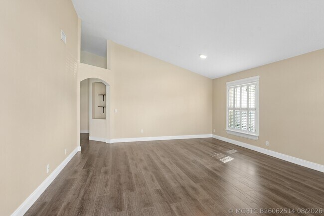 Building Photo - 67 Kingfisher Way