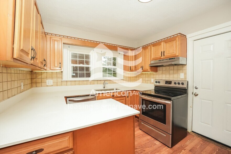 Building Photo - 10909 Park Heights Ave