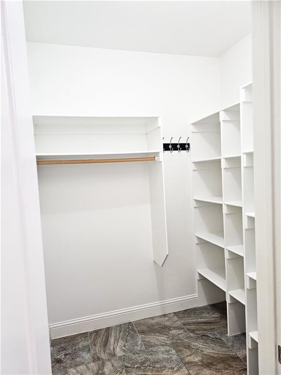 Building Photo - 2203 SW Tupelo Ave