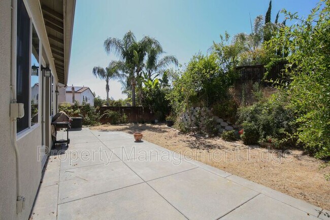 Building Photo - 31804 Bottle Brush St