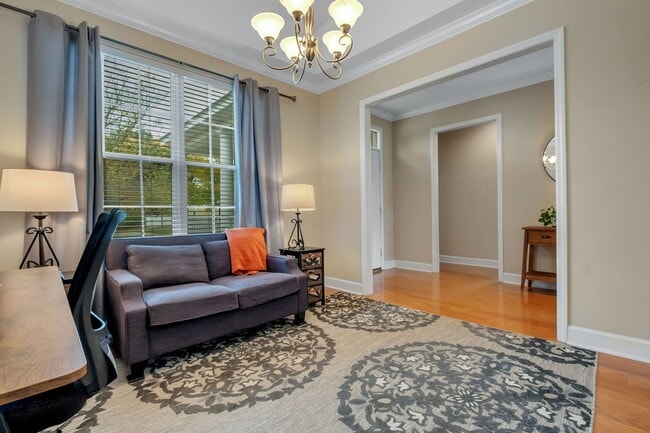 Building Photo - Southwood Home With Large Yard