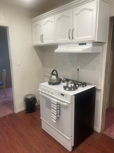 Building Photo - 13011 Paxton St