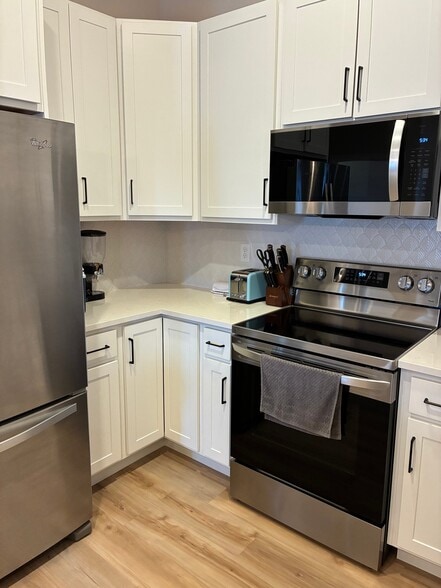 Building Photo - 3967 2530 S Cir