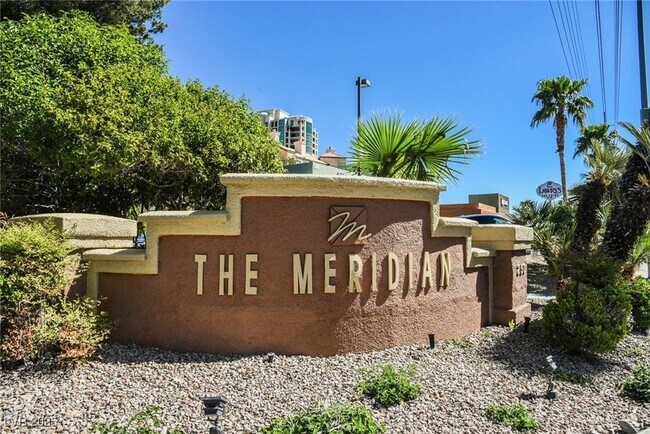 Building Photo - 220 E Flamingo Rd