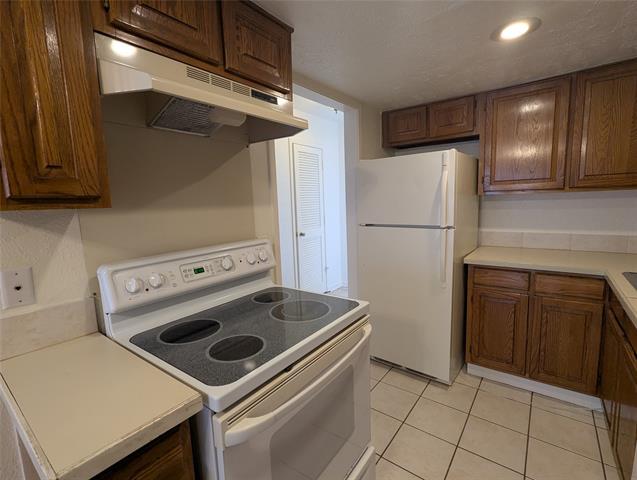Building Photo - 5730 Martel Ave