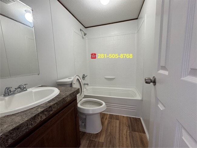 Building Photo - 16206 Wood Dr