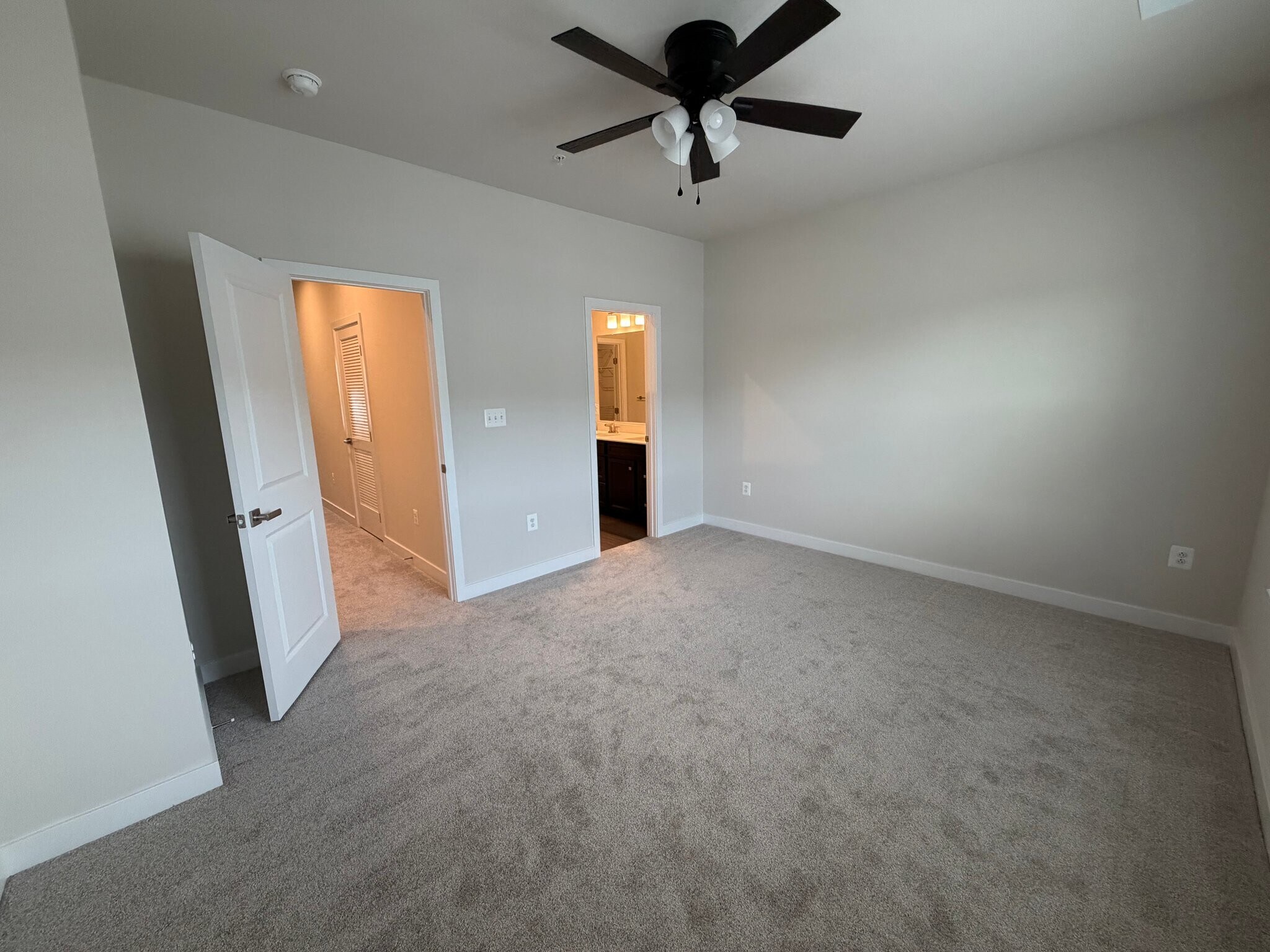 Building Photo - 145 Spring Gate Ln