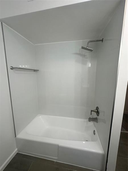 Building Photo - 411 S Crescent Dr