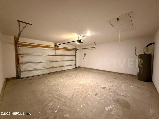 Building Photo - 2038 Garrison Wy