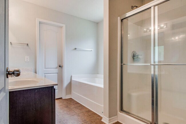 Building Photo - 2362 Duncan Ridge Dr