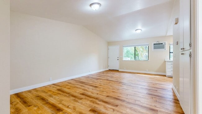 Building Photo - 1311 Spring St