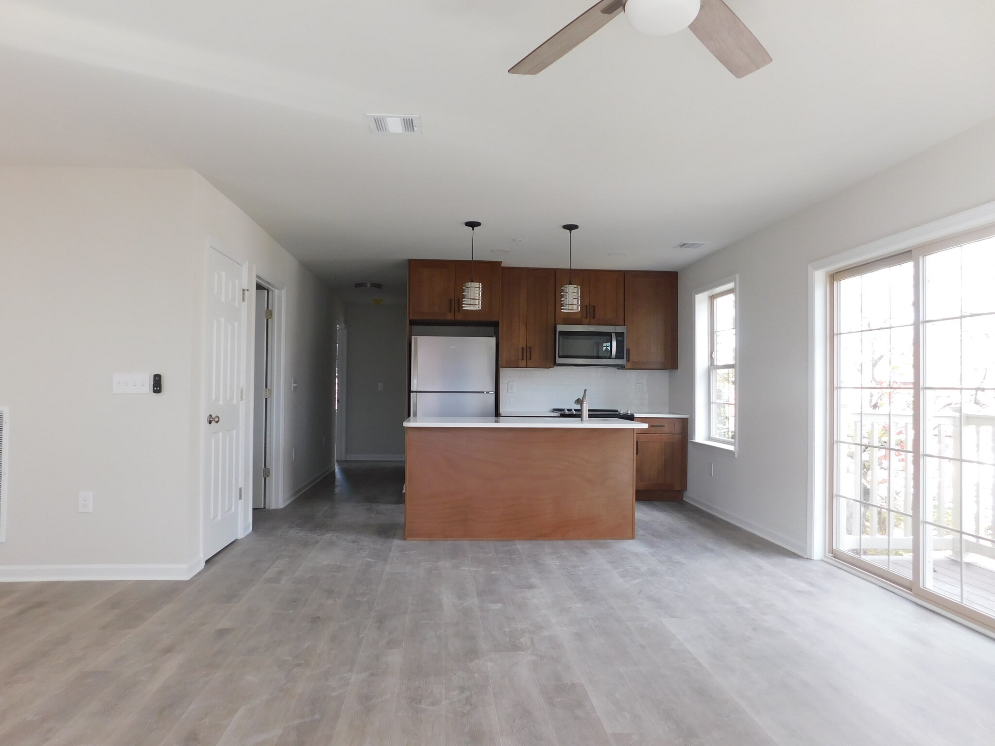 Building Photo - 1513 Maple St