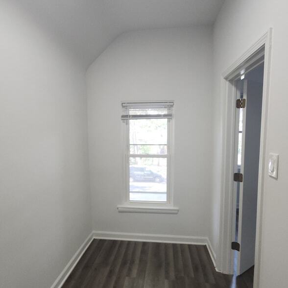 Building Photo - 5234 S Homan Ave