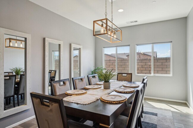 Building Photo - 42912 Gazapo Ct
