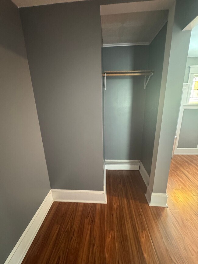 Building Photo - Stunning Renovated 4-Bedroom Home Near Dow...